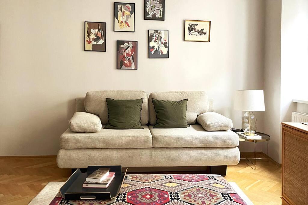 Modern & Charming @ Villas Quarter! 7Min To Center Wina Bagian luar foto