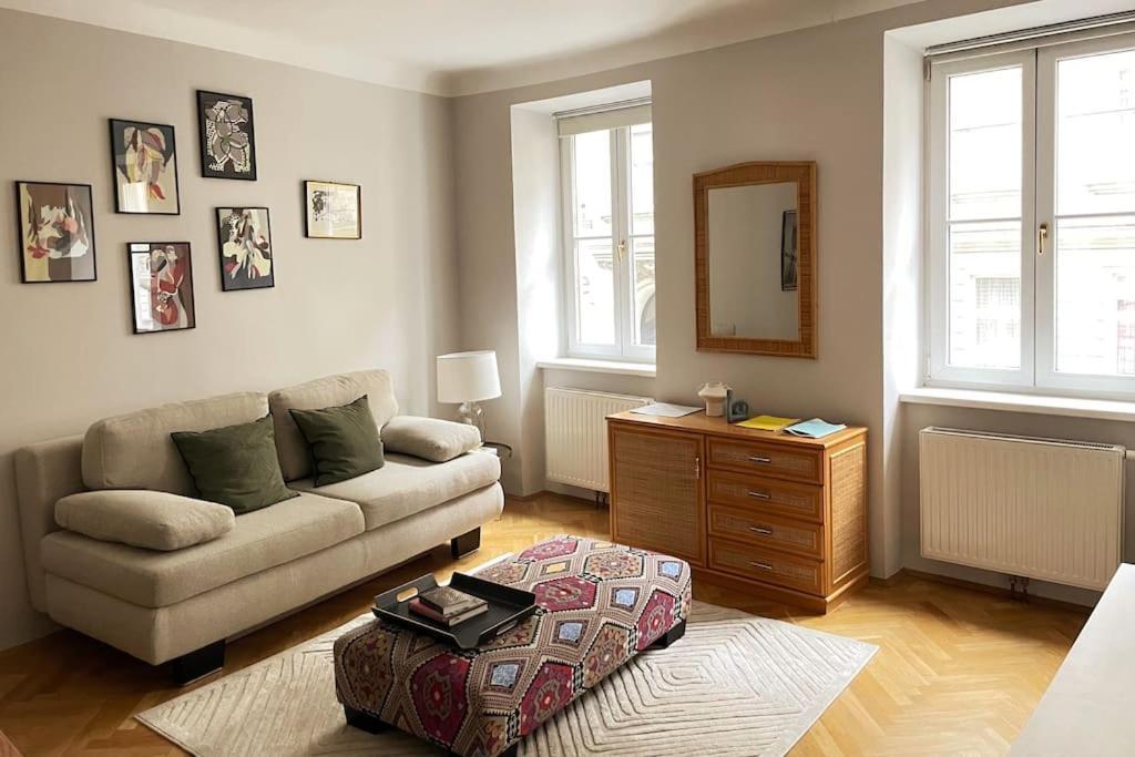 Modern & Charming @ Villas Quarter! 7Min To Center Wina Bagian luar foto
